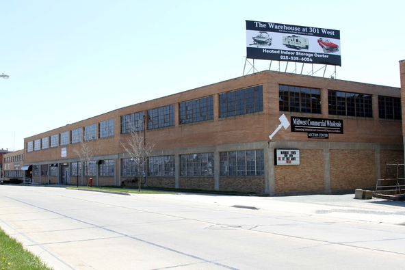 Warehouse 301: 301 W 3rd St, Sterling, IL 61081